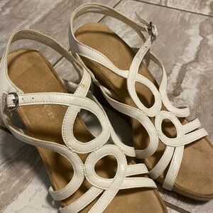 Kelly and Katie Strappy High Heeled Platform Shoes